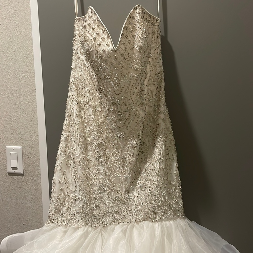 New Without Tags Azarue’s Strapless Beaded Wedding Dress With A Train